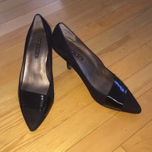 MODA Spans Sadie black faux suede 7.5 heel